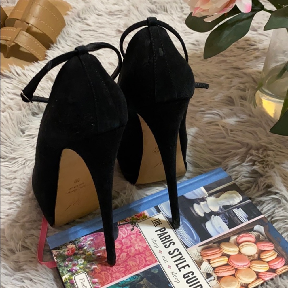 Giuseppe Zanotti black suede ankle strap pumps 9 - Picture 4 of 7